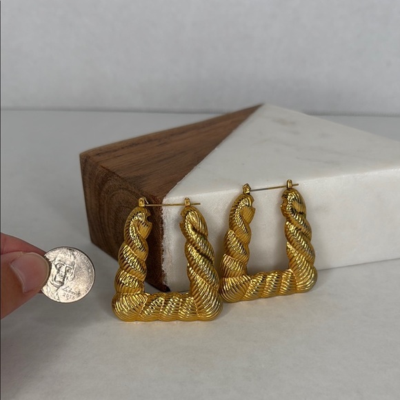 Estate Vintage Gold Twisted Hoop Earrings Lot E12 - Picture 7 of 12